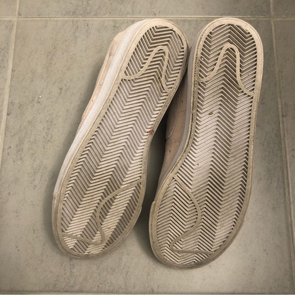 Nike Blazer Low Velvet Pink Sneakers - Picture 4 of 6